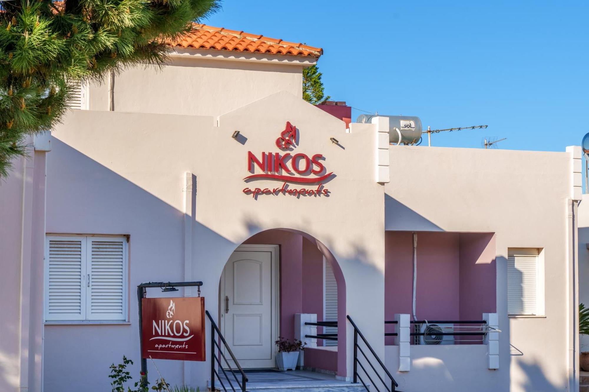 Nikos Apartments Agia Marina Exterior foto