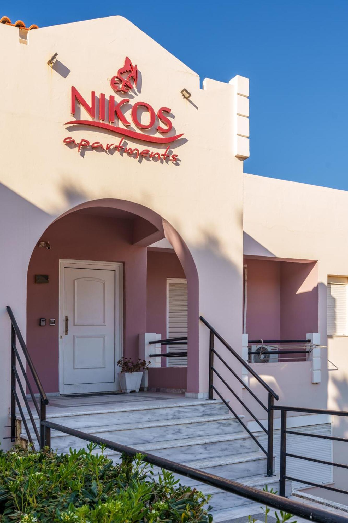 Nikos Apartments Agia Marina Exterior foto