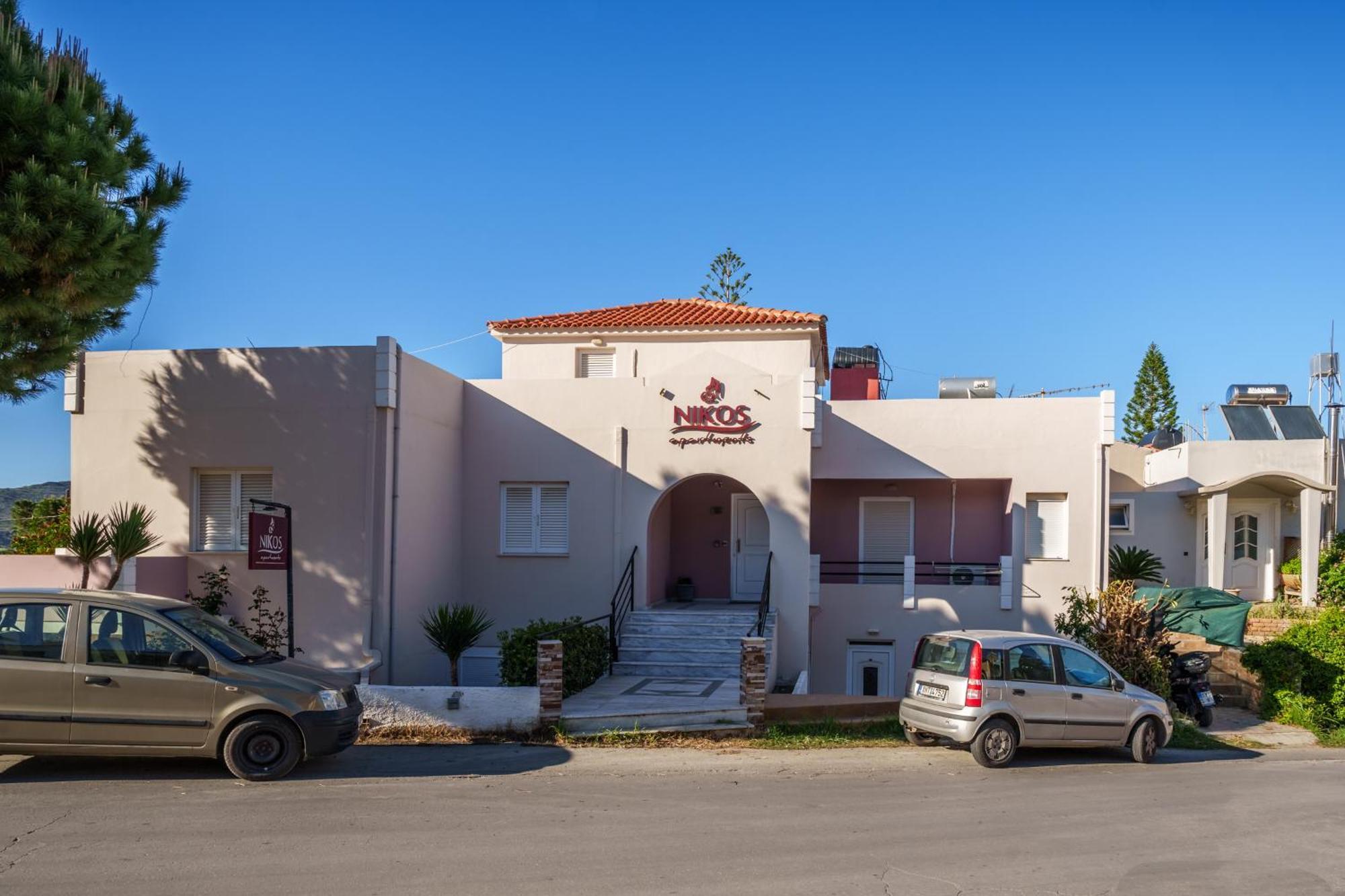 Nikos Apartments Agia Marina Exterior foto