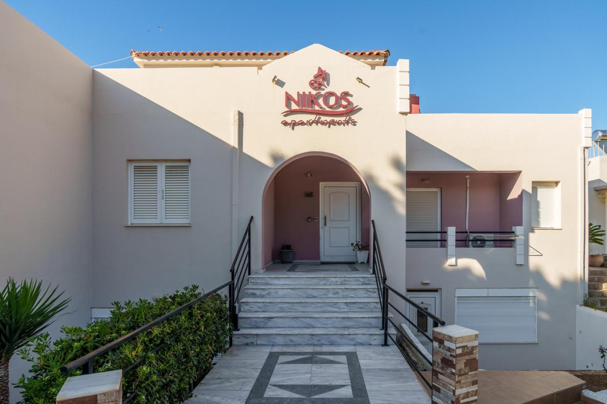 Nikos Apartments Agia Marina Exterior foto