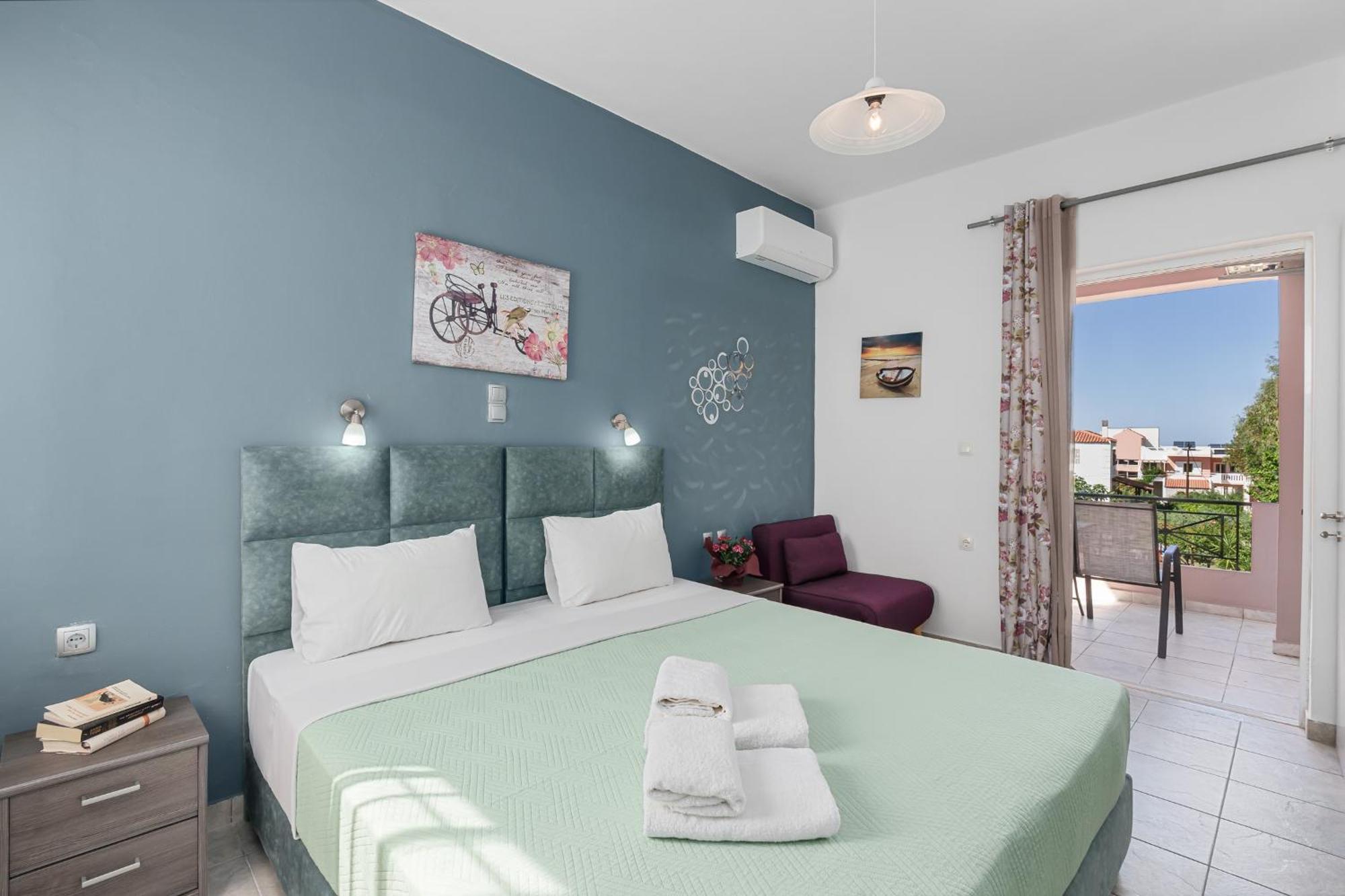 Nikos Apartments Agia Marina Exterior foto